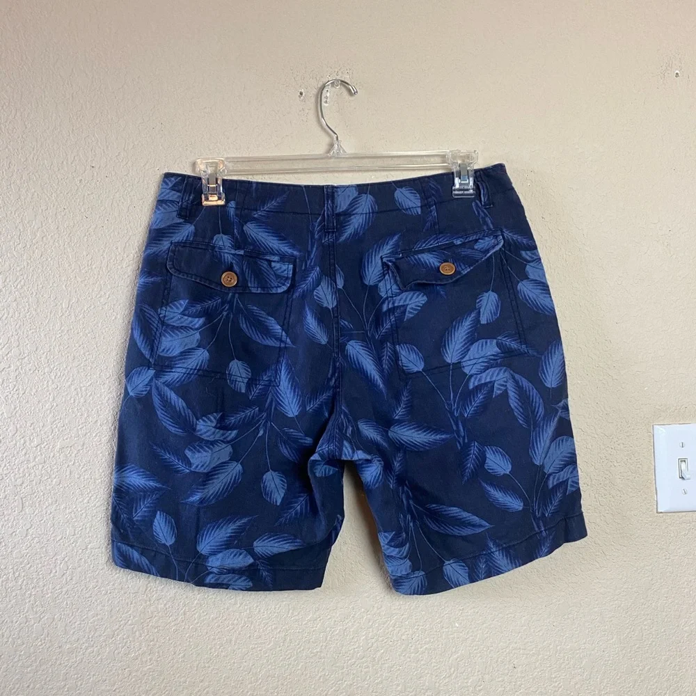 J. Crew Blue Leaf Print Linen Blend Flat Front Shorts Size 34”